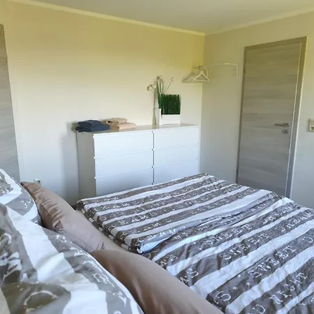 über Den Dächern Von Apartment