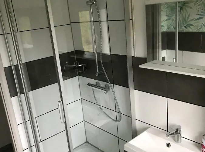 아파트 Ueber Den Daechern Von